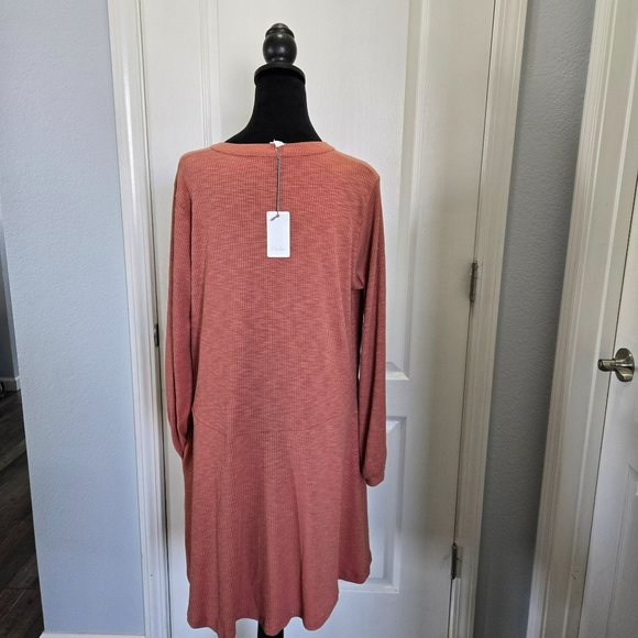 NWT Flawless Henley A-line Relaxed With Pockets Dress Size Medium - Picture 4 of 10